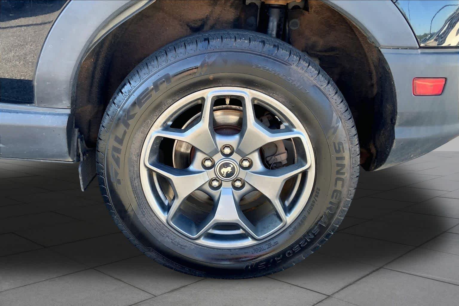 Used 2021 Shadow Black Ford Badlands image 10
