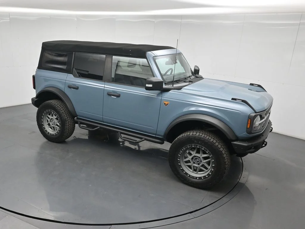Used 2021 Blue Ford Badlands image 37