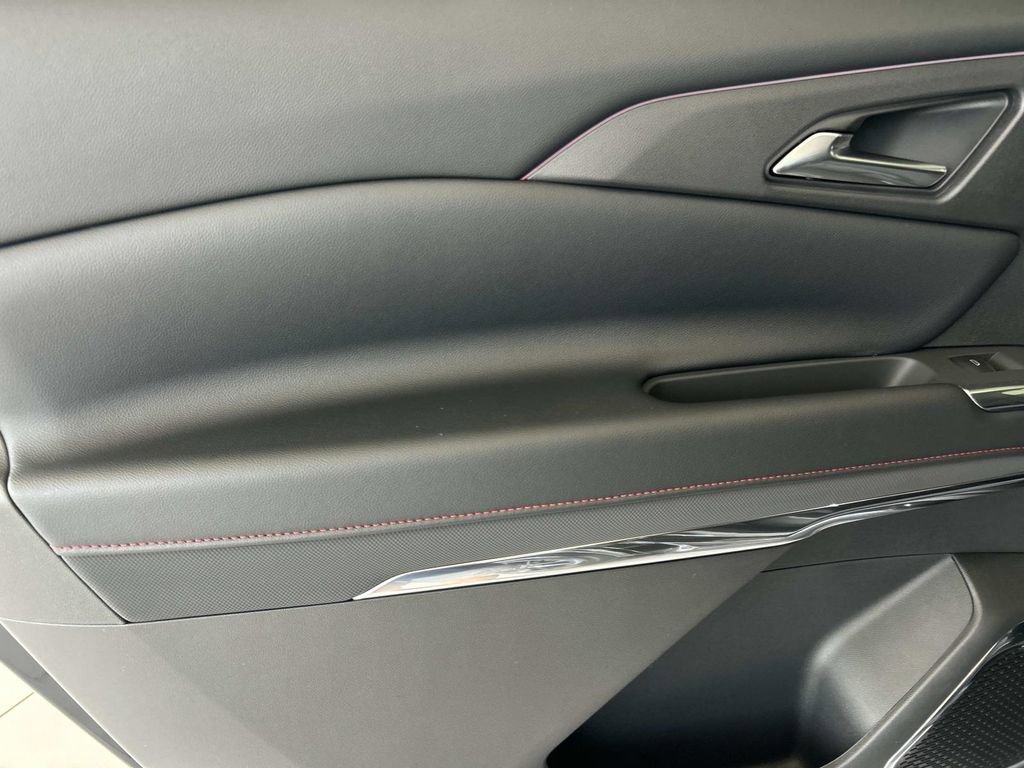 New 2026 Mosaic Black Metallic Chevrolet RS image 10