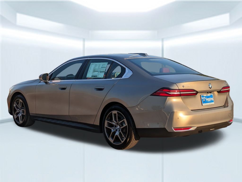 New 2026 Oxide Grey Metallic BMW 530i image 3