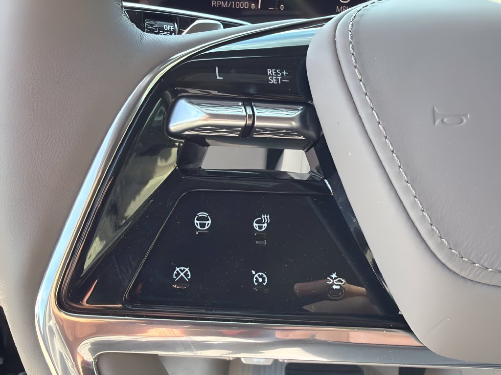 2026 Cadillac Escalade Platinum Sport - Photo 13