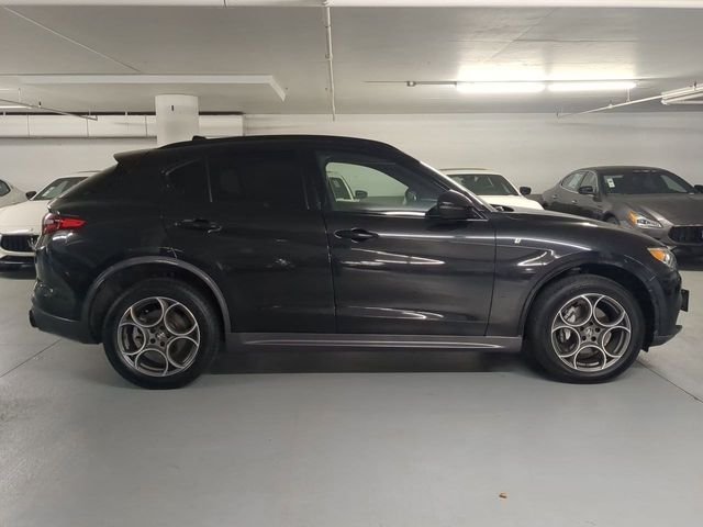 Certified Used 2022 Vulcano Black Metallic Alfa Romeo Ti Sport image 8