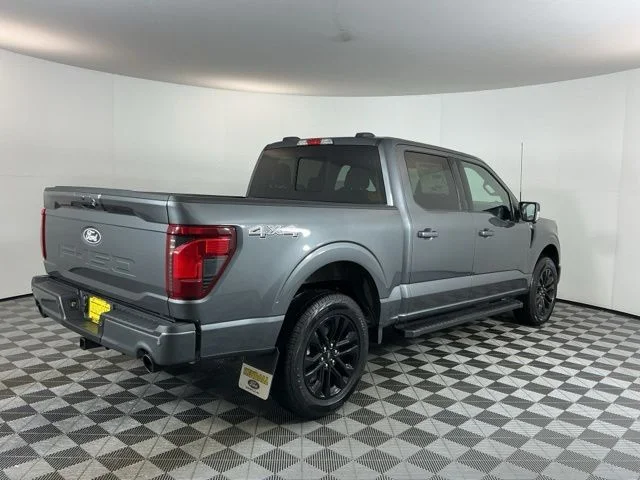 New 2026 Carbonized Gray Metallic Ford XLT image 4