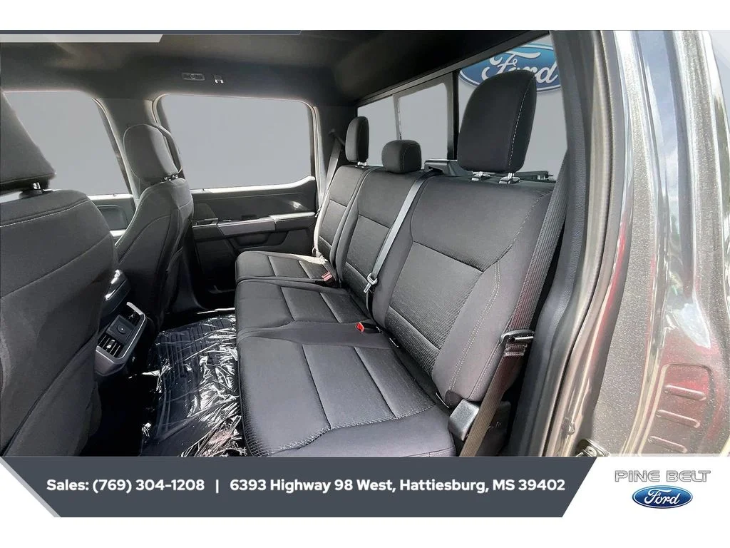 New 2026 Carbonized Gray Metallic Ford XLT image 20