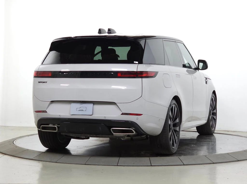 Used 2026 Gray Land Rover Dynamic SE image 7