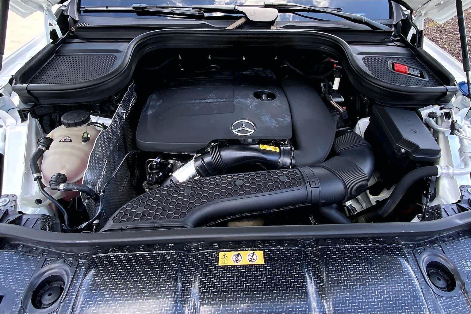Used 2022 Polar White Mercedes-Benz GLE 350 image 30