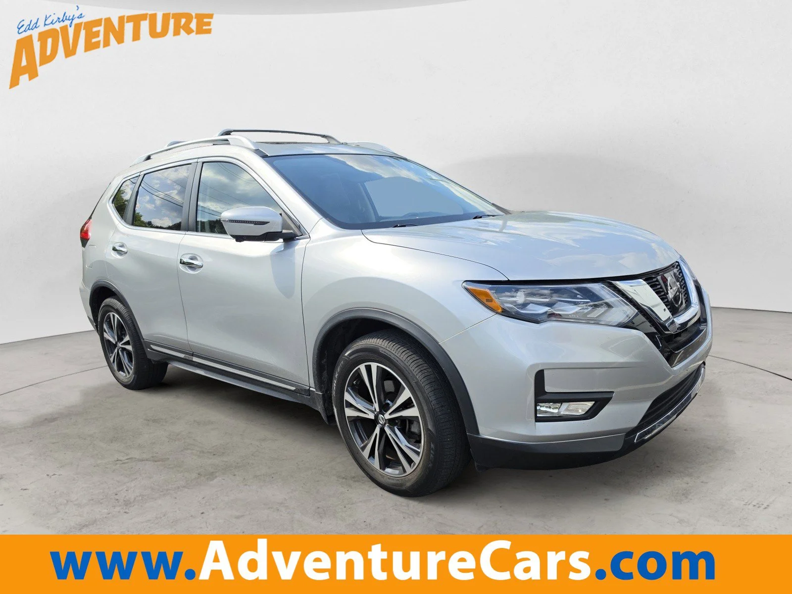 2017 Nissan Rogue SL FWD's photo
