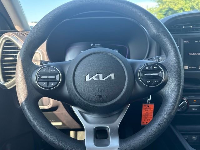 Certified Used 2025 Gray Kia LX image 17