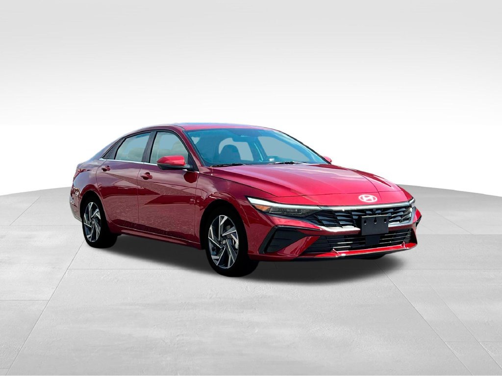 2025 Hyundai Elantra Limited - Photo 13