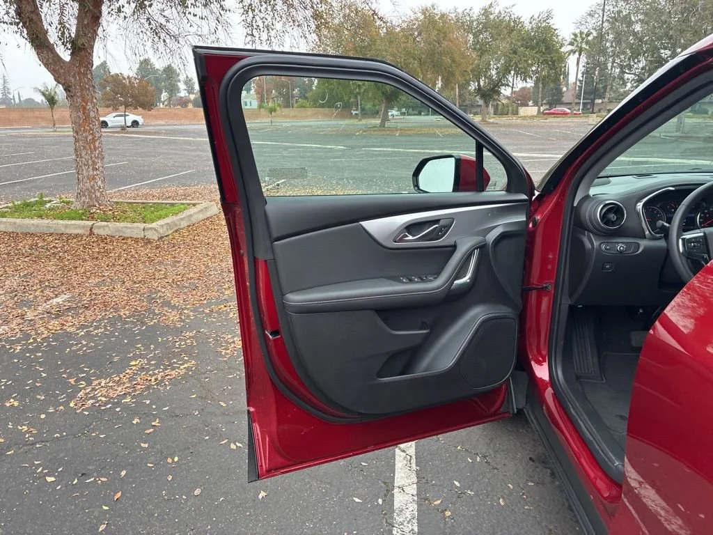 2025 Chevrolet Blazer 2LT - Photo 12