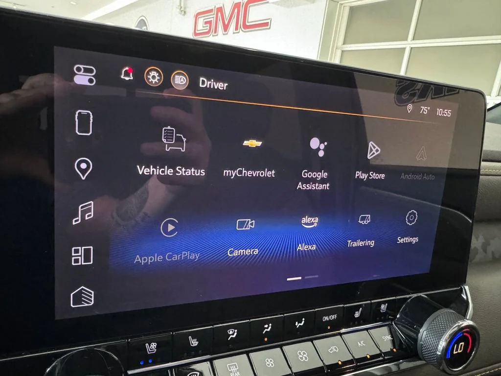 2025 Chevrolet Colorado ZR2 - Photo 19