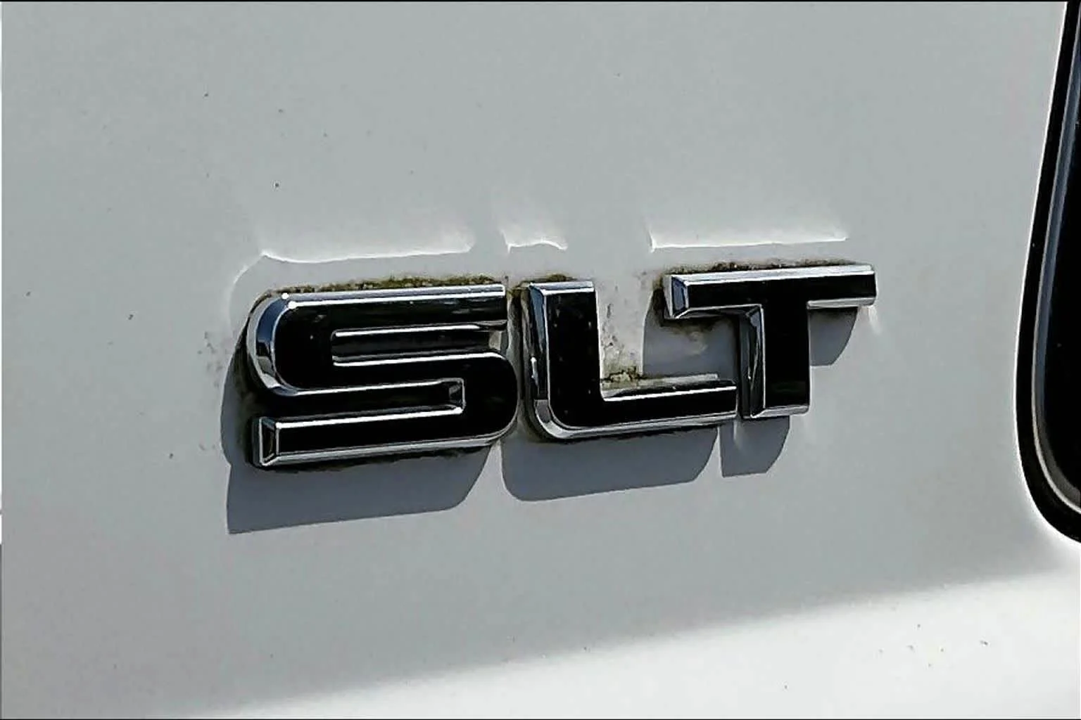 Used 2015 Summit White GMC SLT image 10