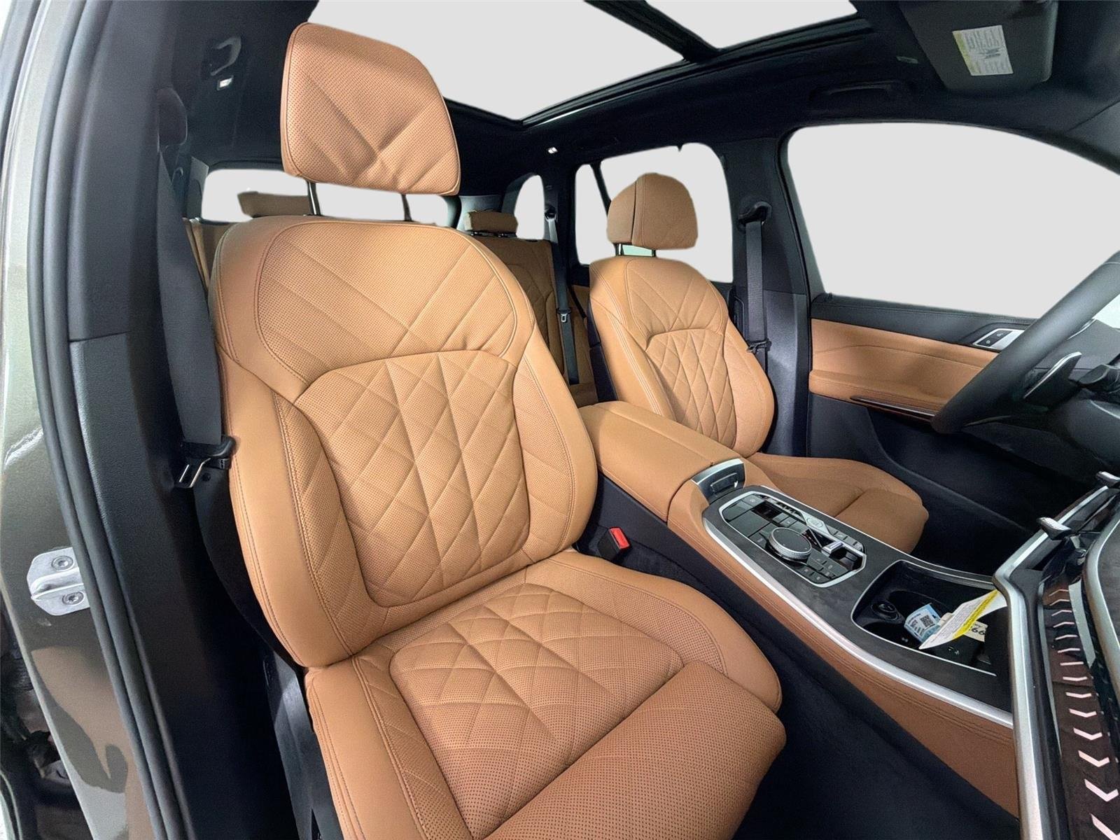 New 2026 Manhattan Green Metallic BMW xDrive40i image 28