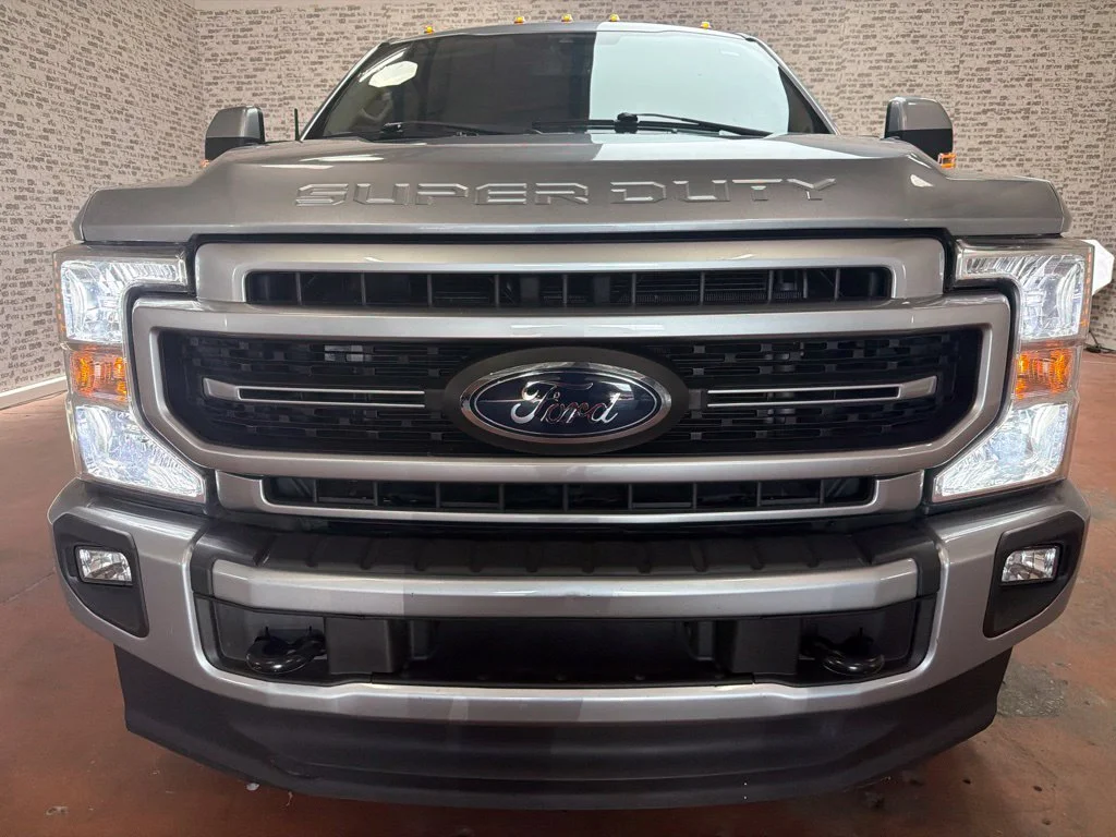 Used 2022 Silver Metallic Ford Lariat image 2