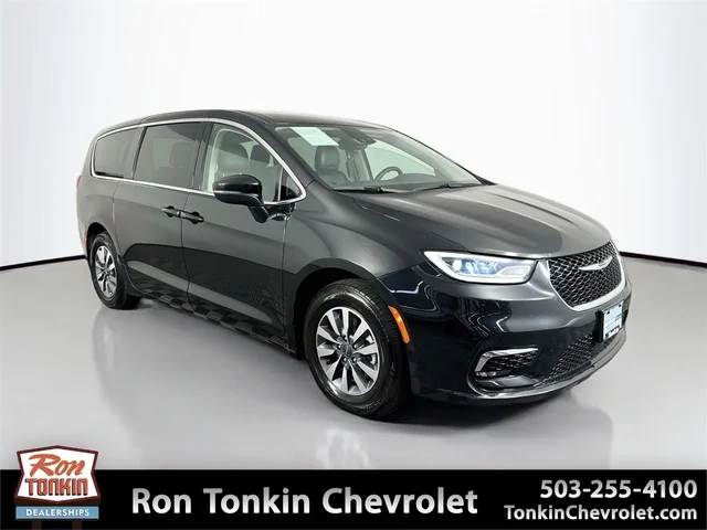 2023 Chrysler Pacifica Hybrid Touring L