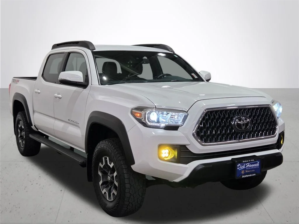 Used 2018 White Toyota TRD Off-Road image 7