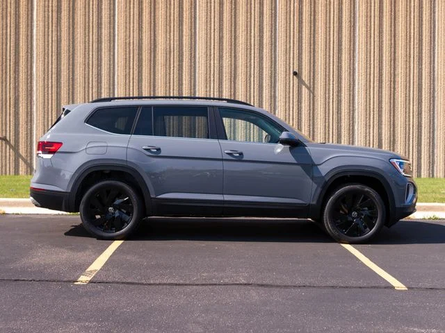 New 2026 Gray Volkswagen 2.0T SE w/Technology image 9