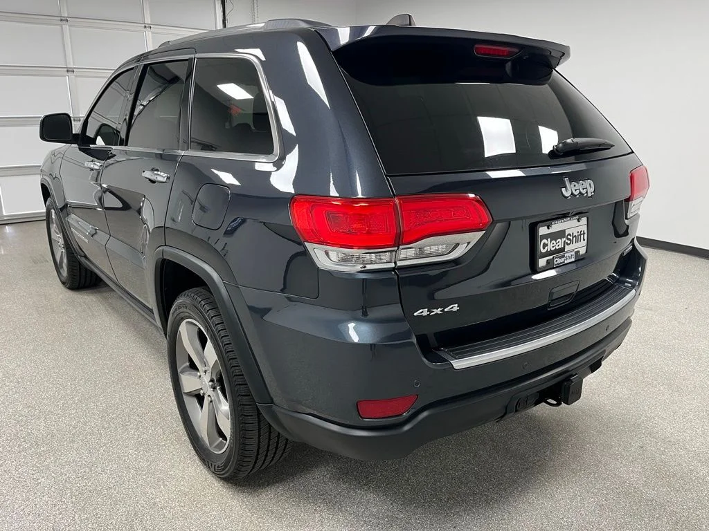 Used 2016 Gray Jeep Limited image 8