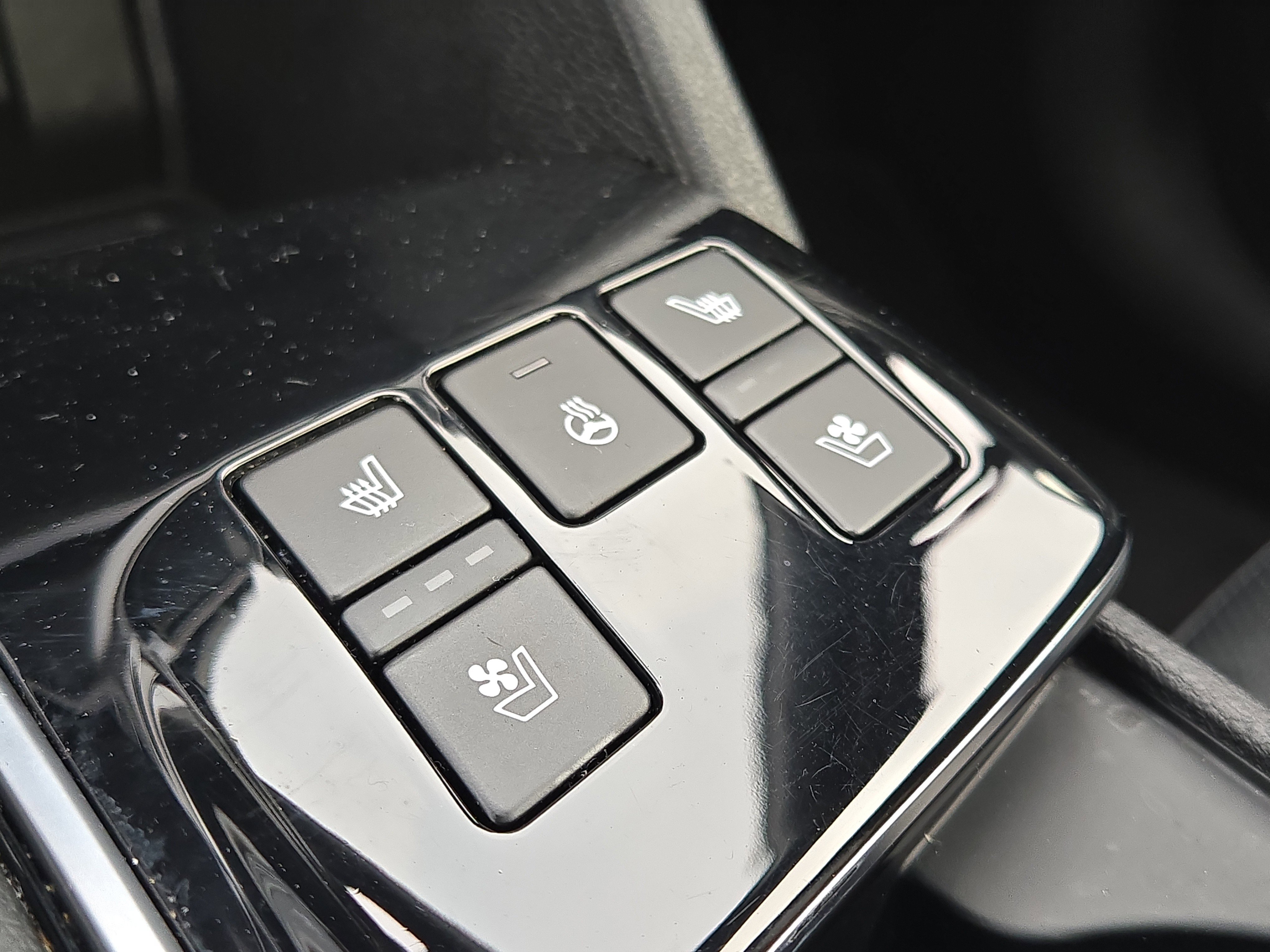 Used 2024 Ebony Black Kia X-Pro Prestige image 30