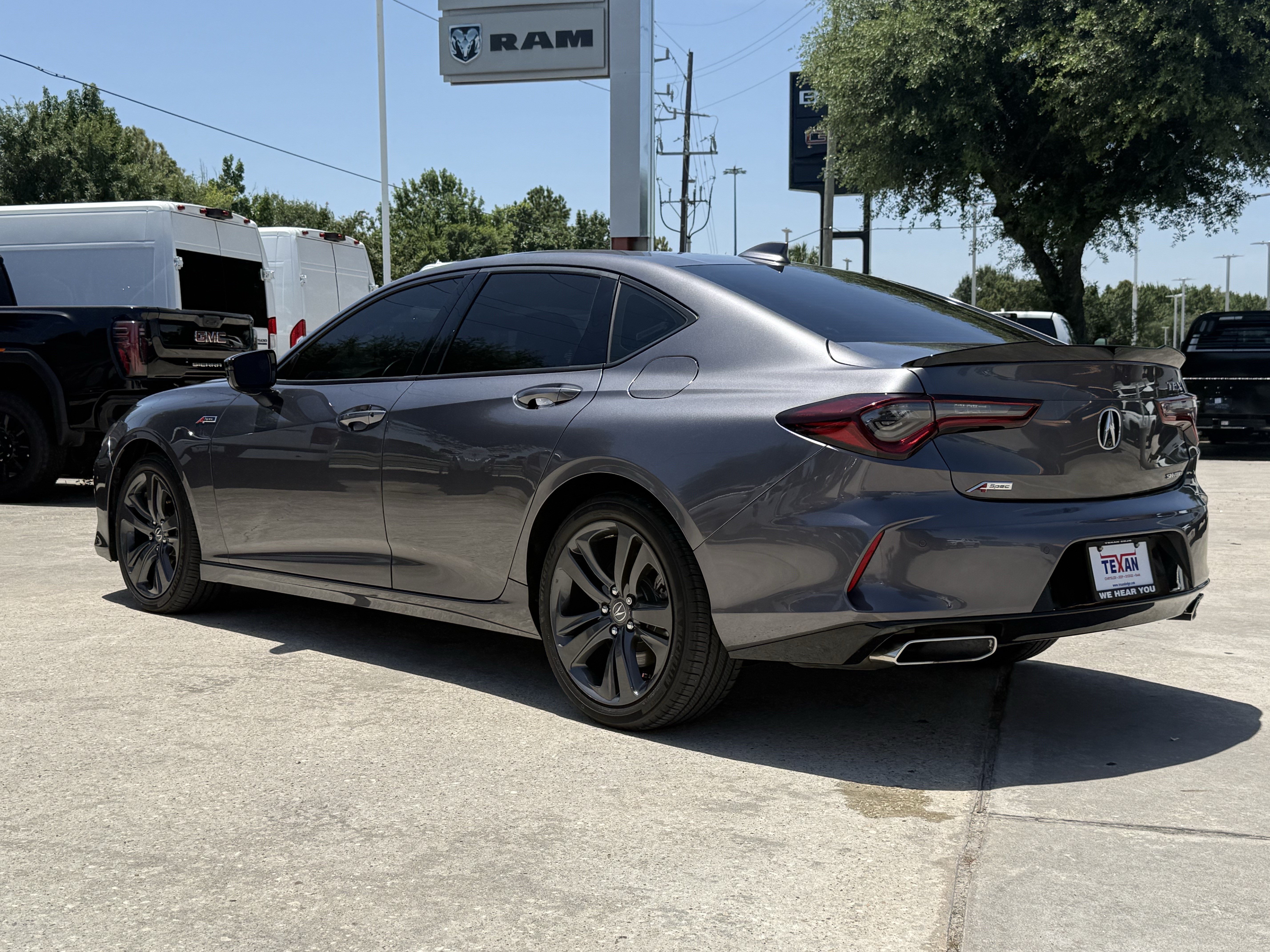 Used 2022 Black Acura  image 6