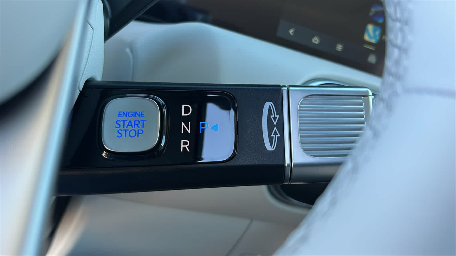 New 2026 Galaxy Maroon Pearl Hyundai Blue SEL Premium 7P image 13