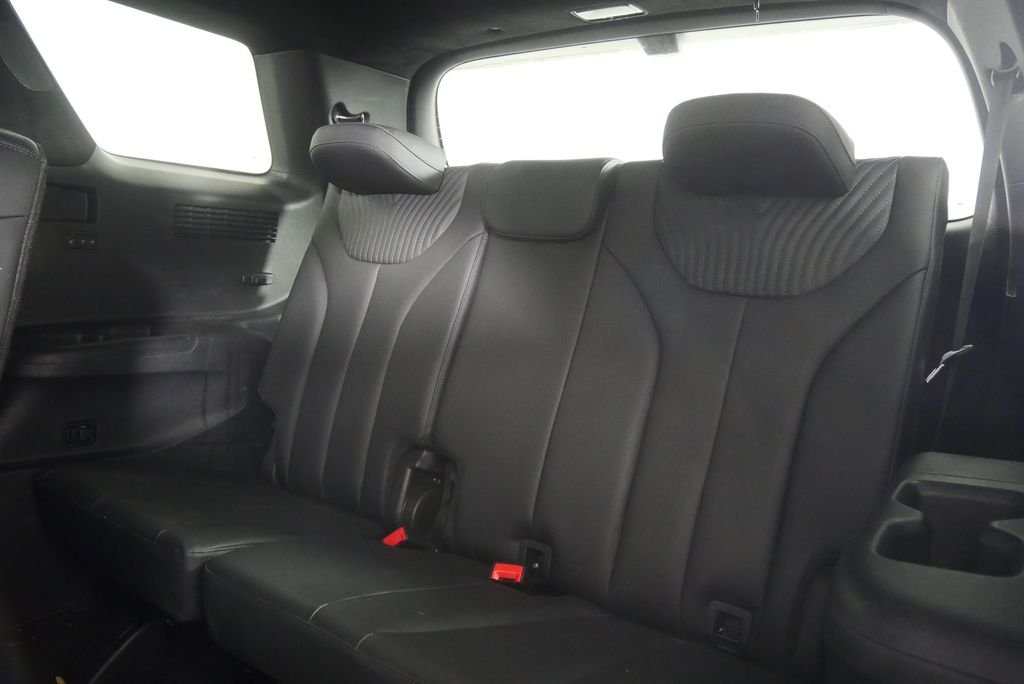 Used 2023 Abyss Black Hyundai Calligraphy image 10