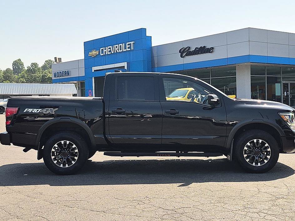 Used 2023 Super Black Nissan PRO-4X image 36