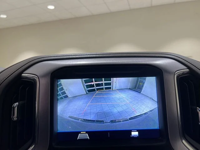 Used 2020 Summit White GMC SLE image 13