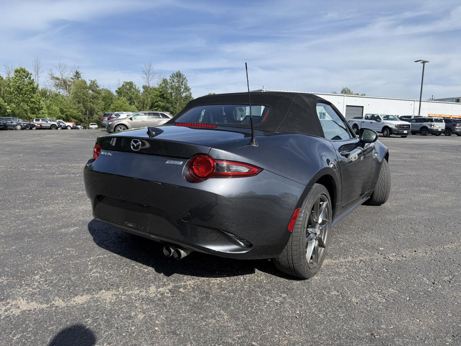 Used 2016 Meteor Gray Mica Mazda Grand Touring image 4
