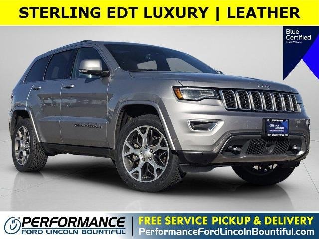Used 2018 Billet Silver Metallic Clearcoat Jeep  image 1