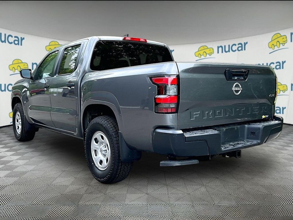 Used 2023 Gray Nissan S image 5
