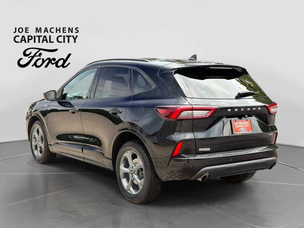 Used 2023 Black Ford ST-Line image 7