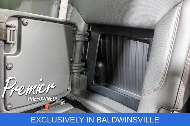 Used 2025 Gray GMC AT4 image 10