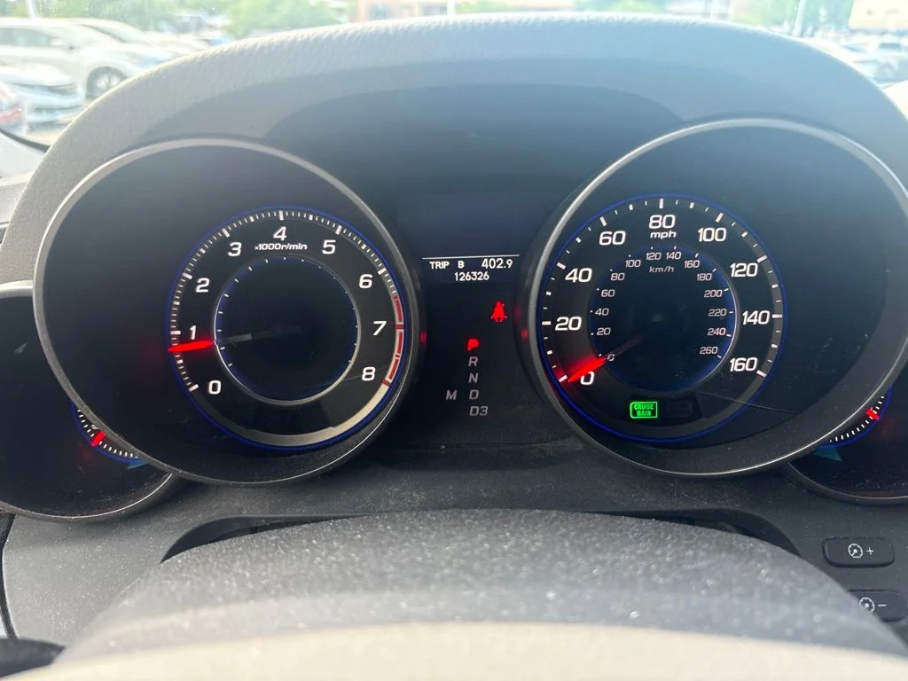 Used 2008 Silver Acura Technology SH-AWD image 18