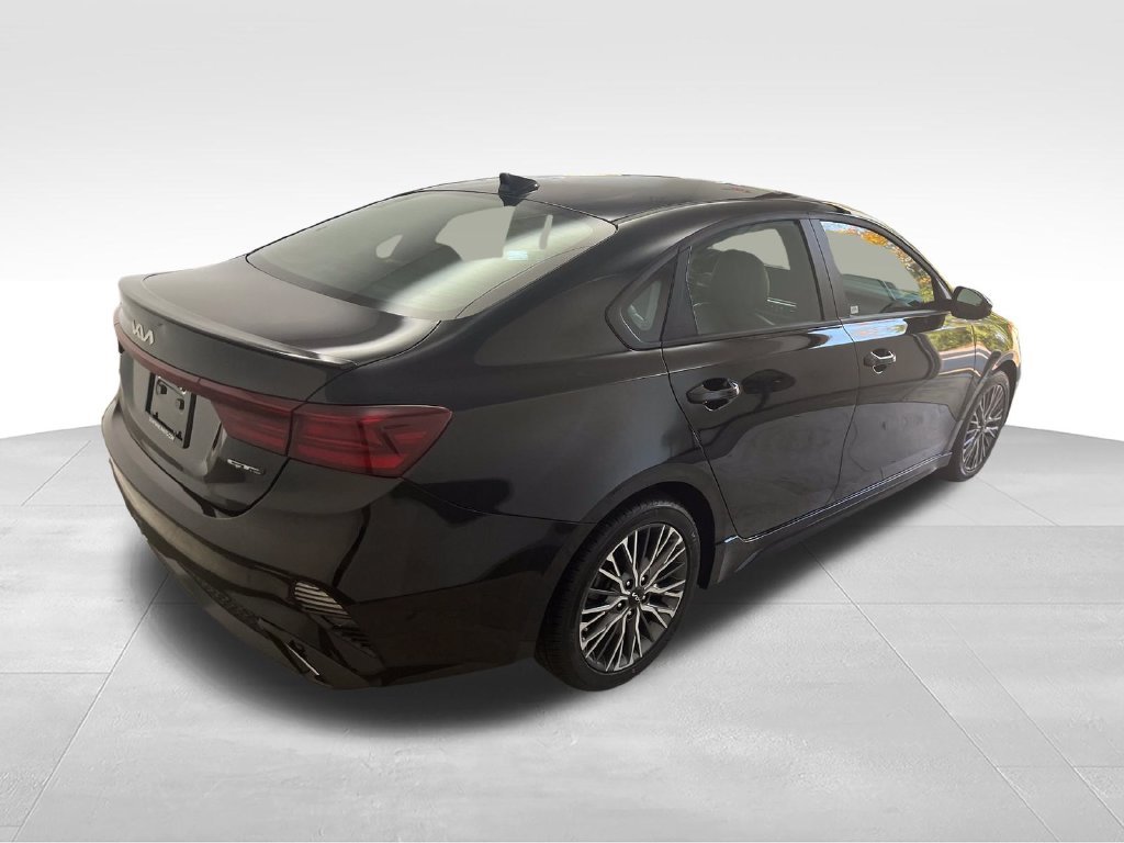 Used 2024 Black Kia GT-Line image 5