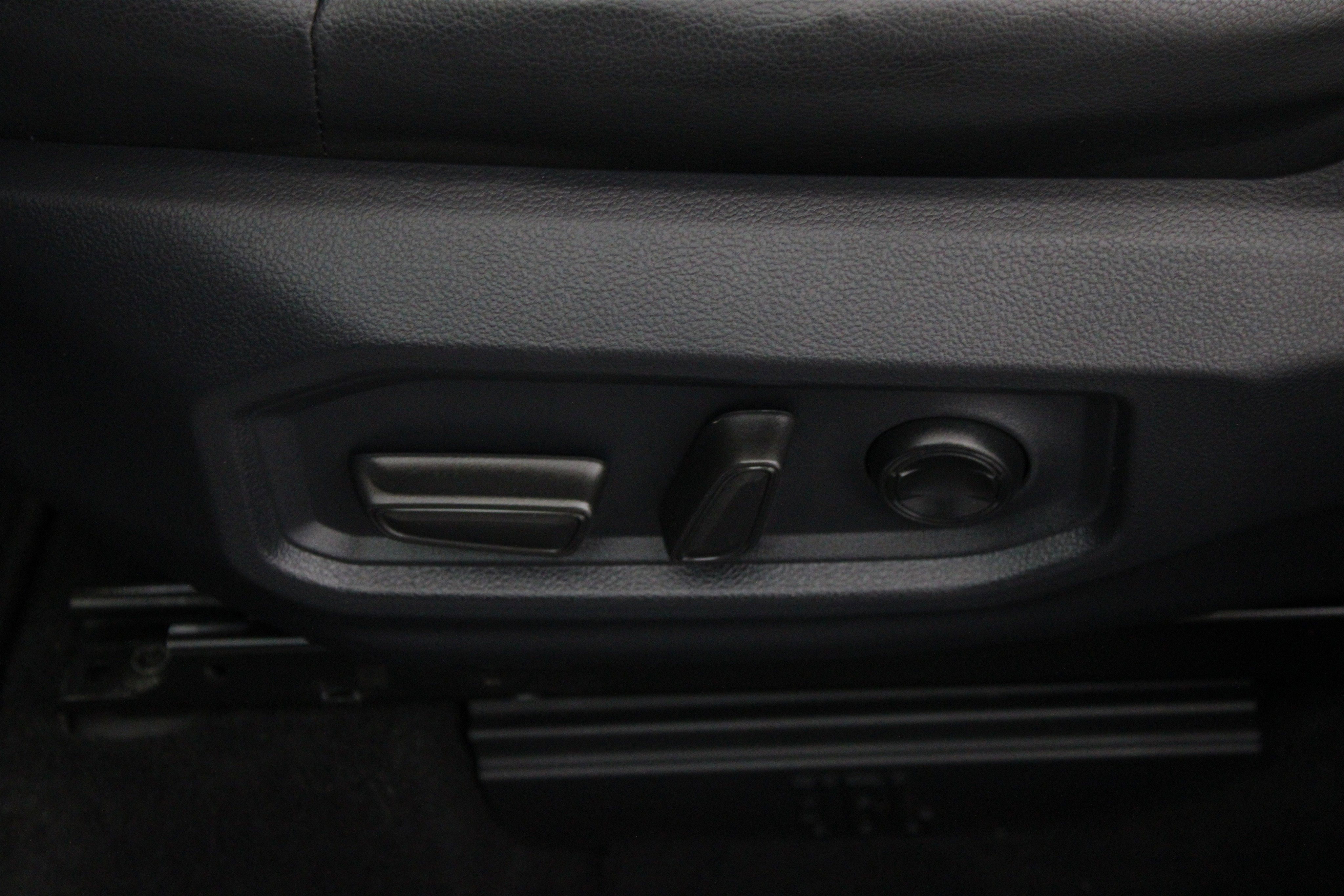 Used 2022 Magnetic Gray Metallic Toyota Crew Cab Limited image 7