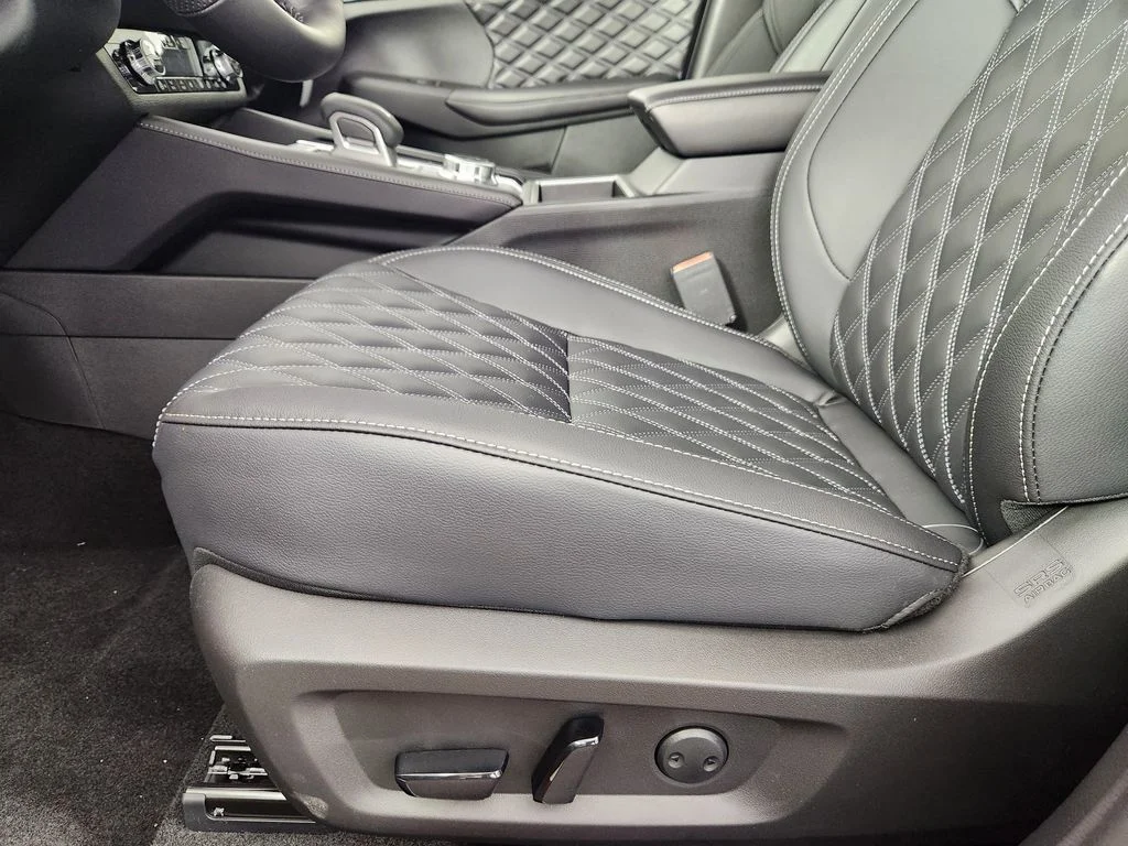New 2026 Gray Nissan Platinum image 22