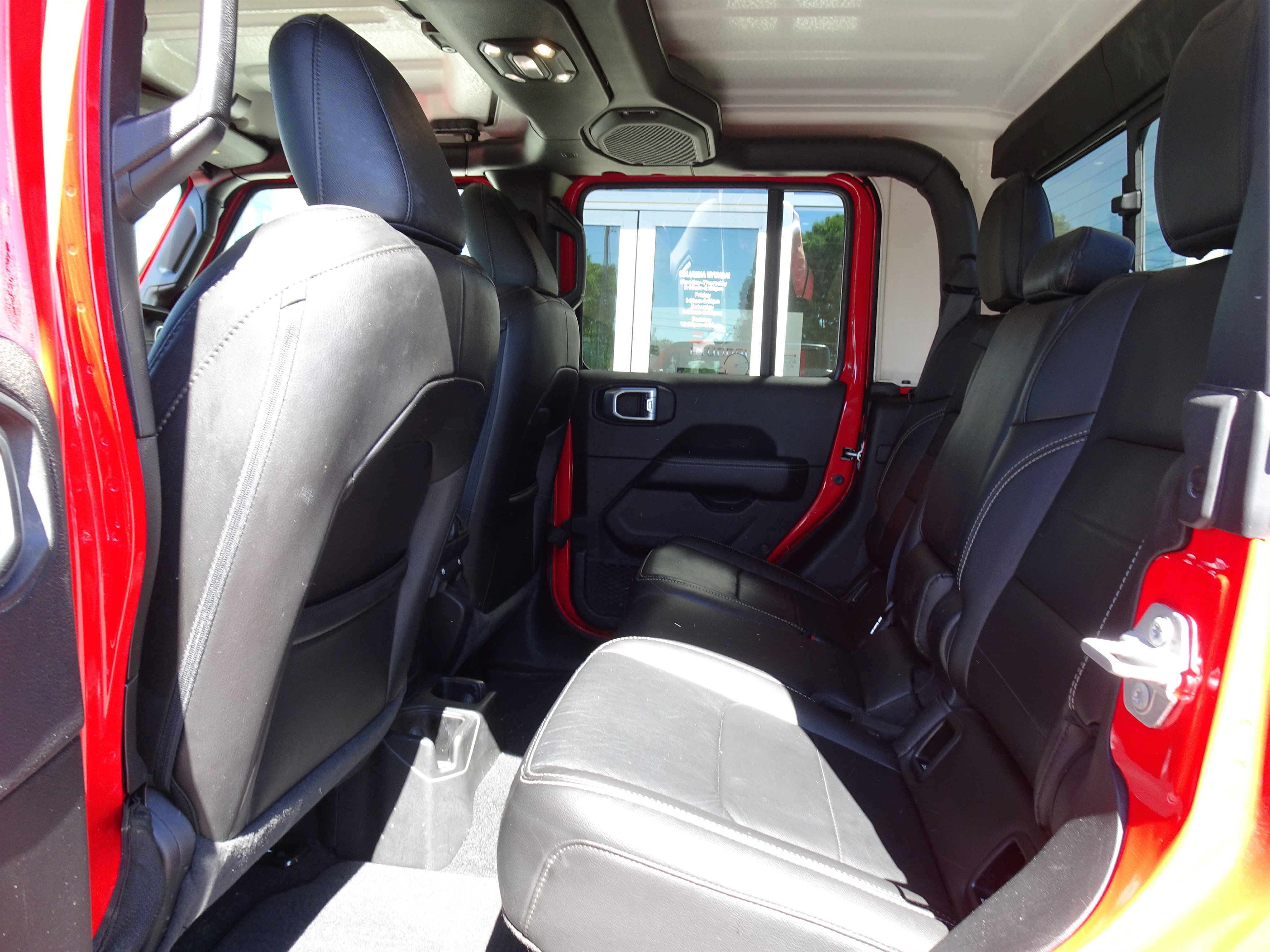 Used 2022 Firecracker Red Clearcoat Jeep Overland image 14