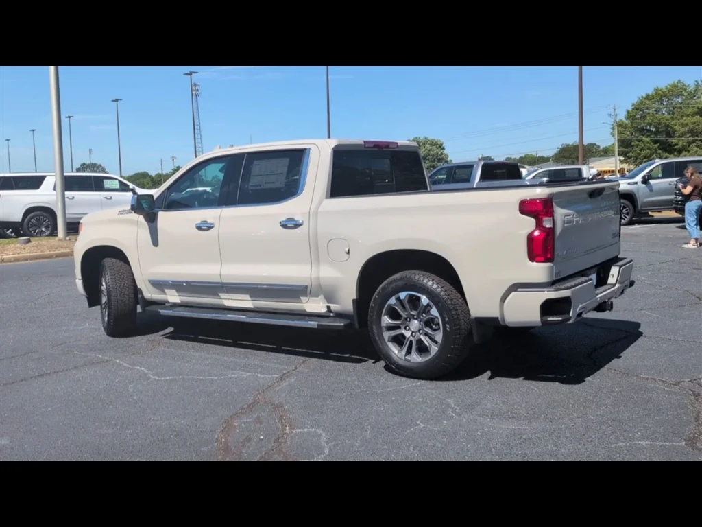 Used 2026 White Sands Chevrolet High Country image 6