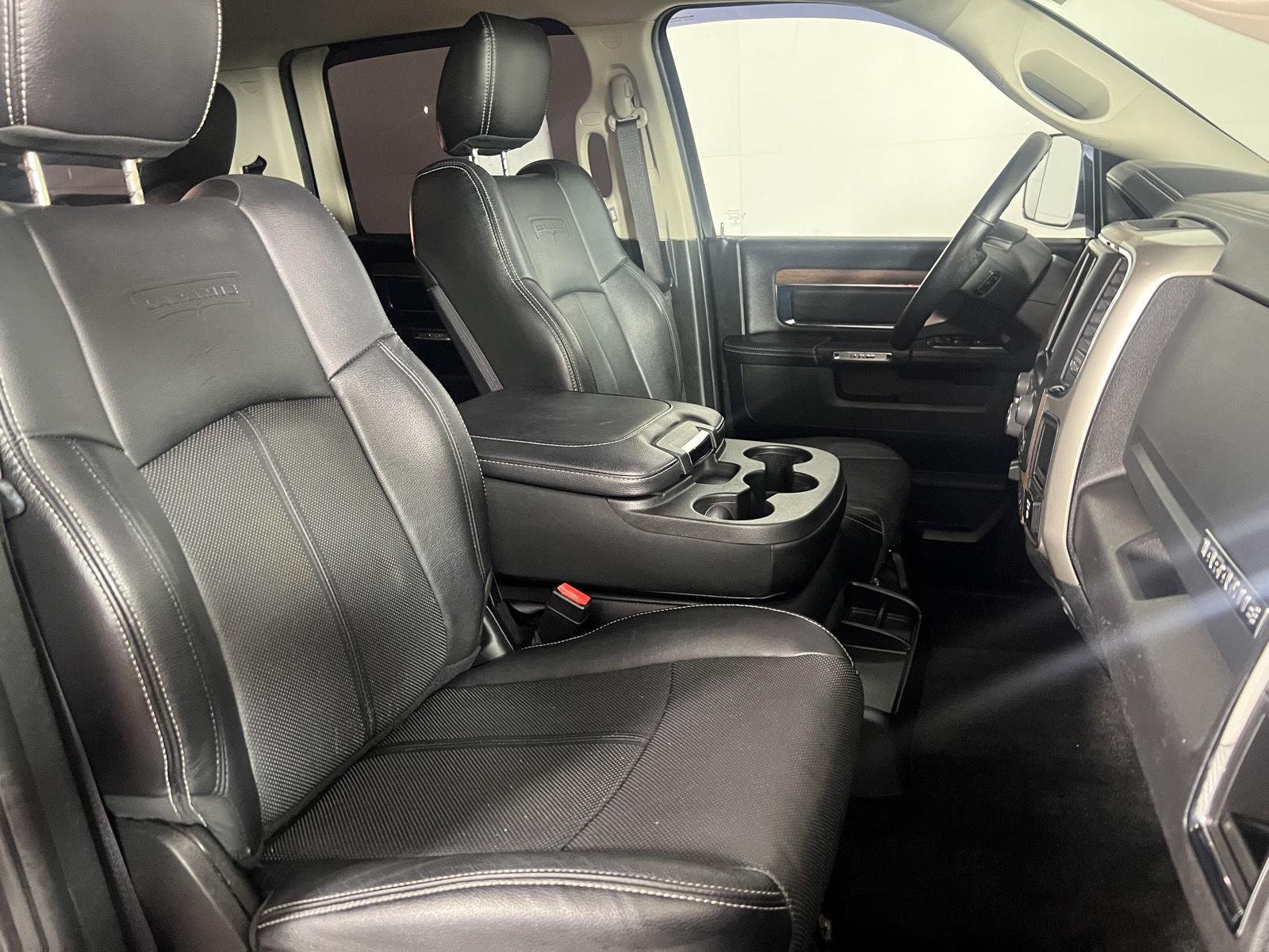 Used 2018  RAM Laramie image 26