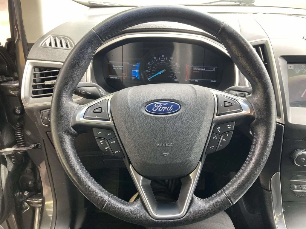 Used 2019 Gray Ford SEL image 20