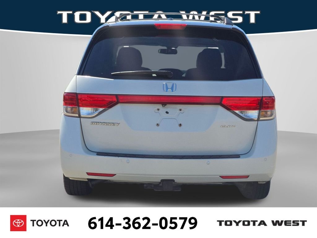 Used 2015  Honda Touring image 7