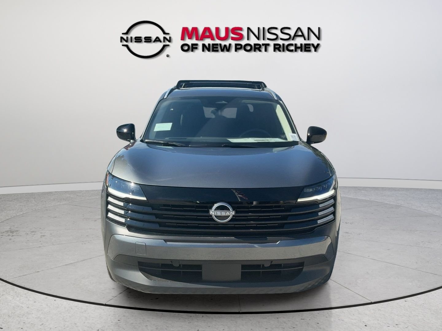 New 2027 Gray Nissan  image 3