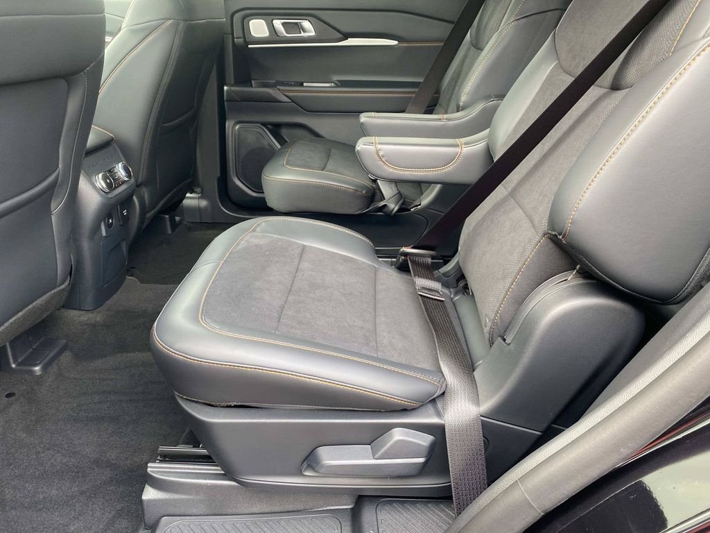 New 2026 Agate Black Metallic Ford Tremor® image 9