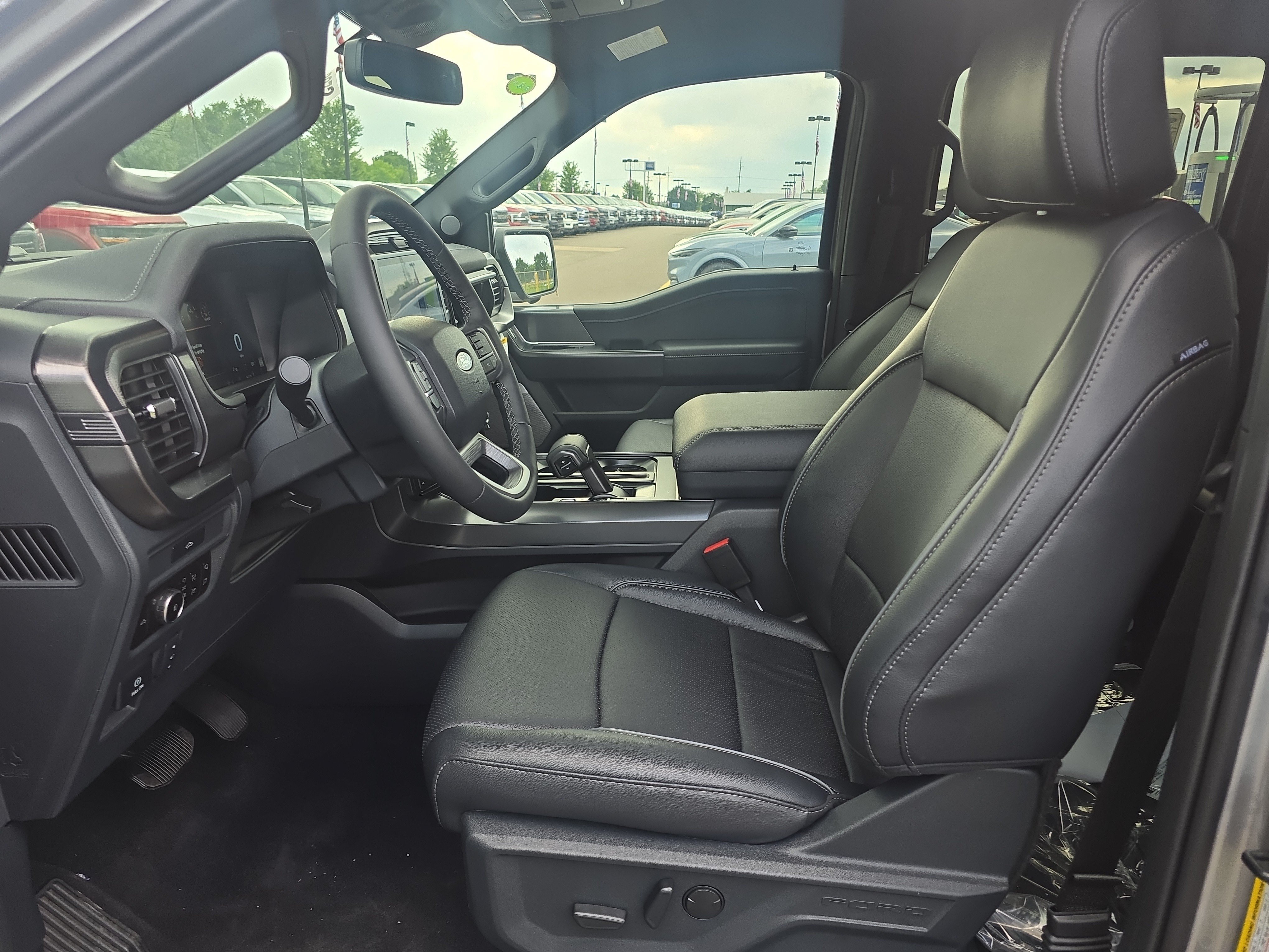 New 2026 Iconic Silver Metallic Ford Lariat® image 13
