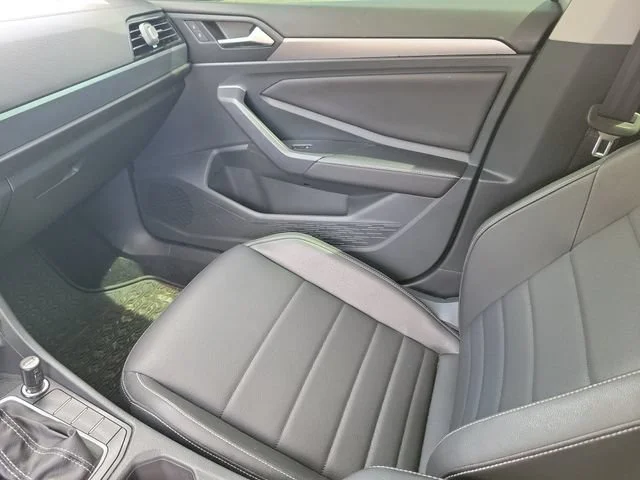 2023 Volkswagen Jetta SE - Photo 34