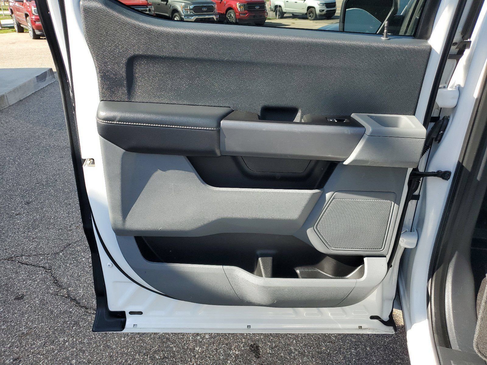 Used 2021 White Ford XLT image 25