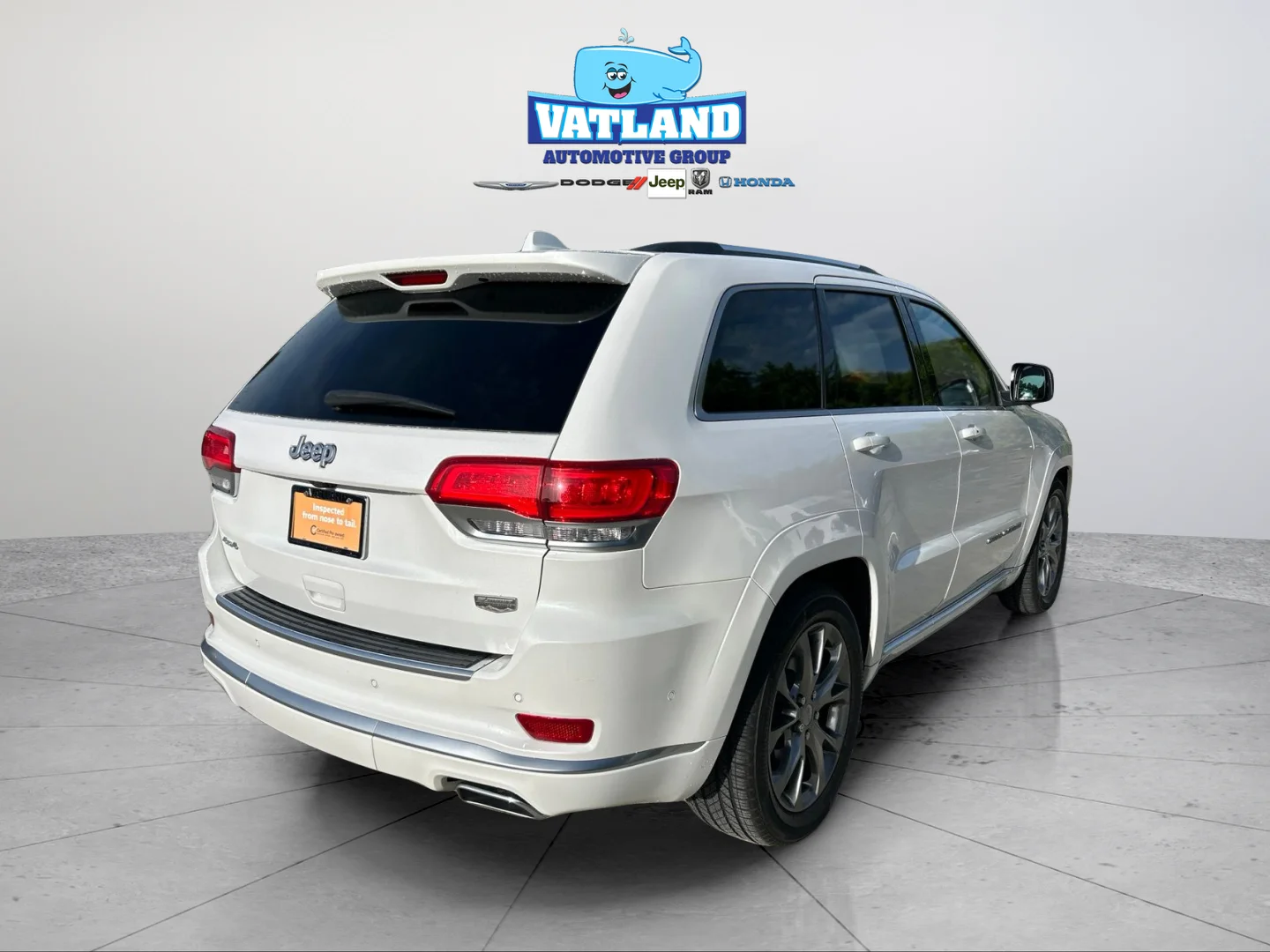 Used 2021 Ivory Jeep Summit image 5