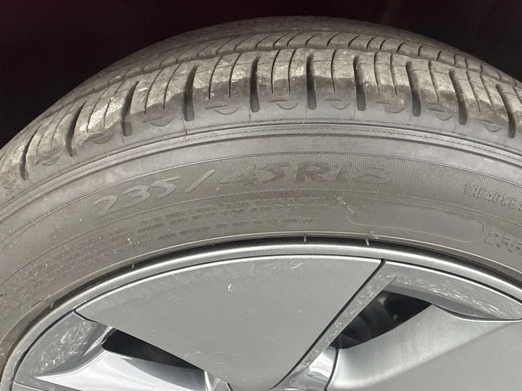 Used 2022 Red Tesla Long Range image 23