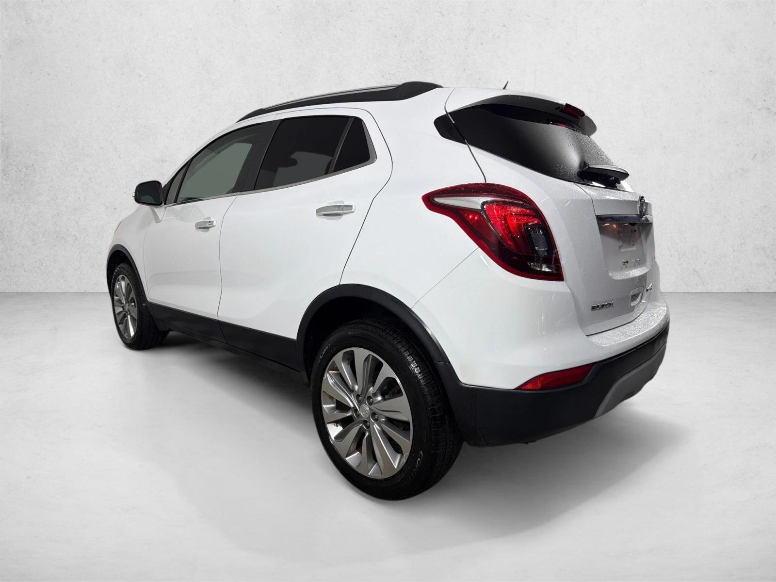 Used 2017 Summit White Buick Preferred image 5